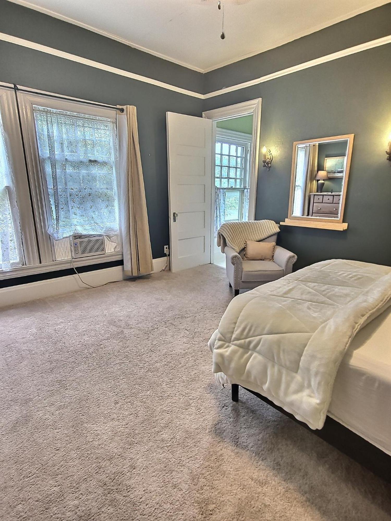 The Kings Throne Inn And Guest House Toledo Buitenkant foto